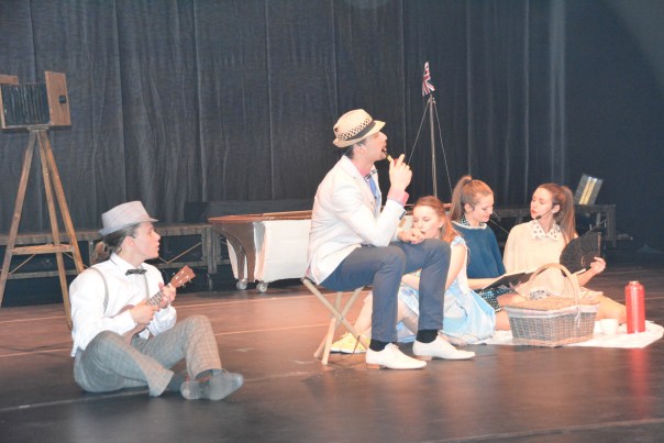 alica-v-cudezni-dezeli-5